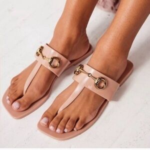 NWOT Nude Jeffrey Campbell A lil bit jelly sandals w buckles, women’s size 8.